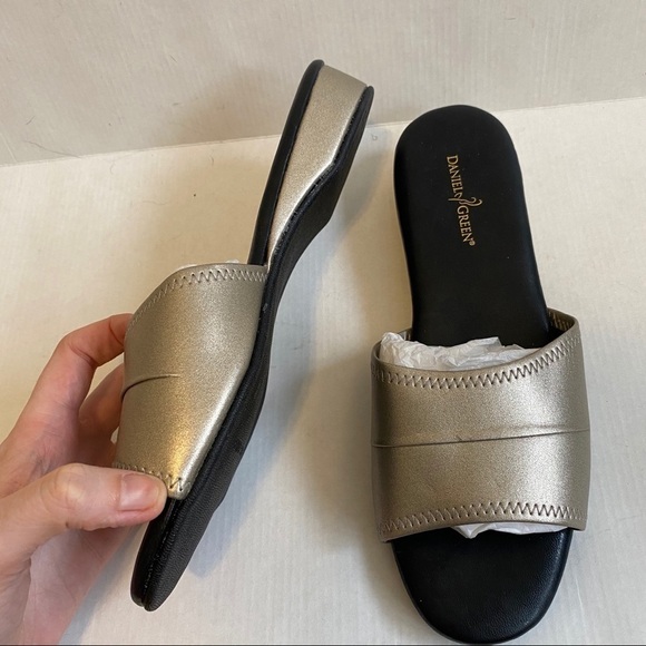 𝅺COPY - Daniel Green Sandals - Picture 2 of 4